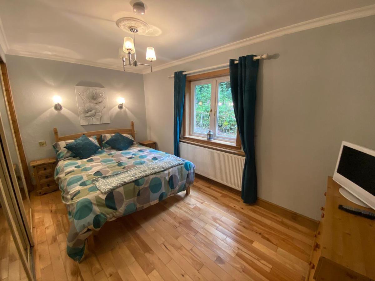 Tranquil Thornhill Cottage Retreat With Hot Tub Moniaive ภายนอก รูปภาพ