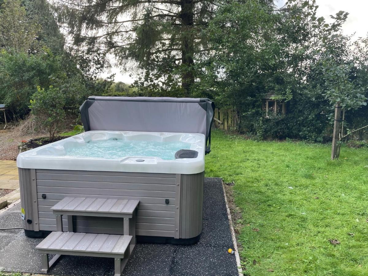 Tranquil Thornhill Cottage Retreat With Hot Tub Moniaive ภายนอก รูปภาพ